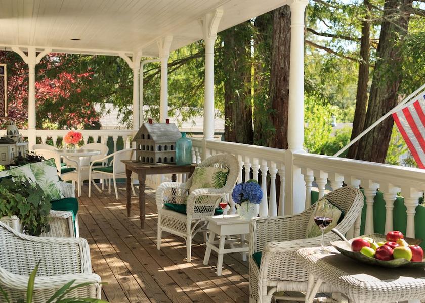 California Occidental Porch