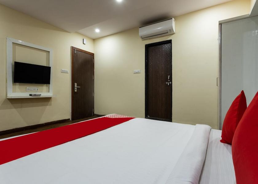 Madhya Pradesh Indore Room