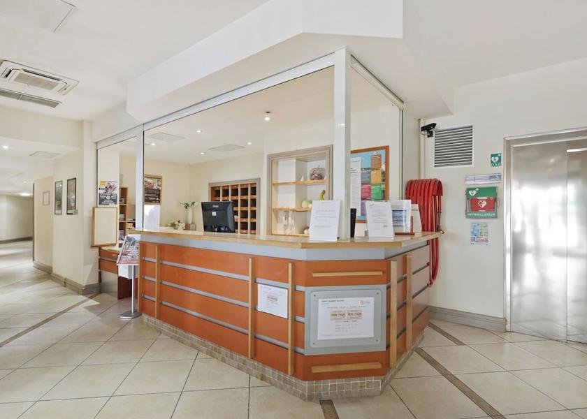 Provence - Alpes - Cote d'Azur Saint-Laurent-du-Var Reception