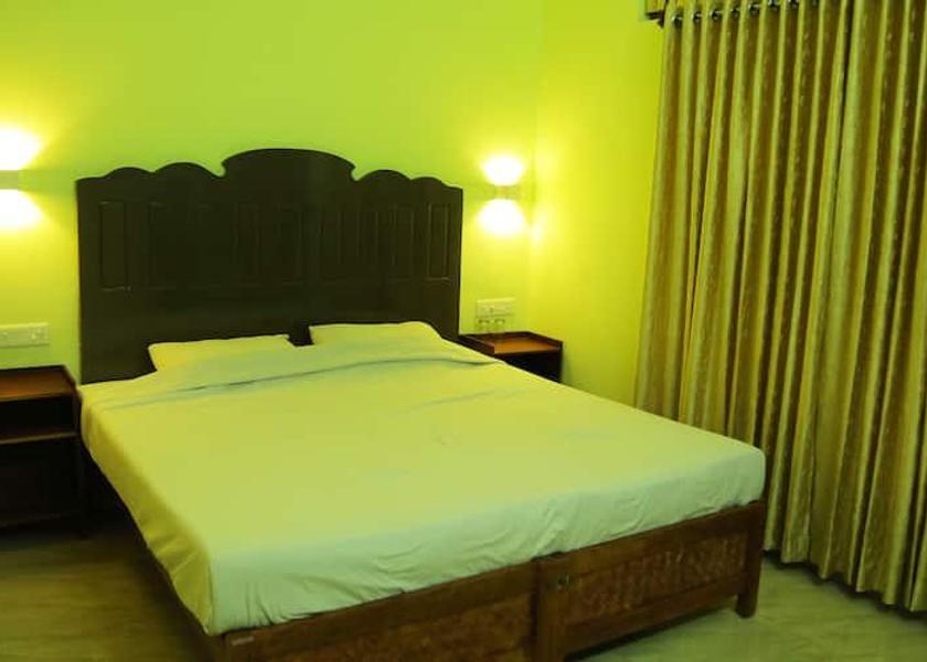 Kerala Periyar Deluxe Room
