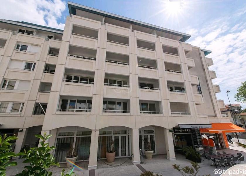 Nouvelle-Aquitaine Arcachon Front of property