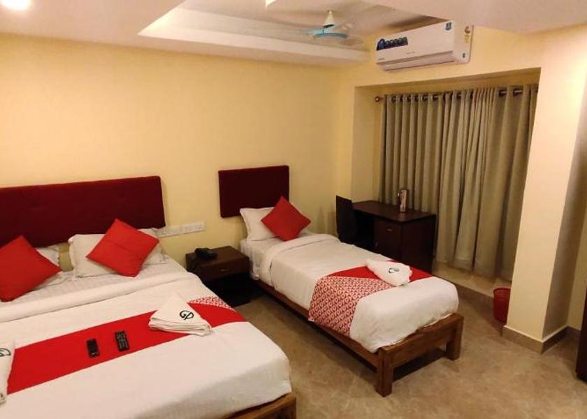 Kerala Thrissur Deluxe Triple Room