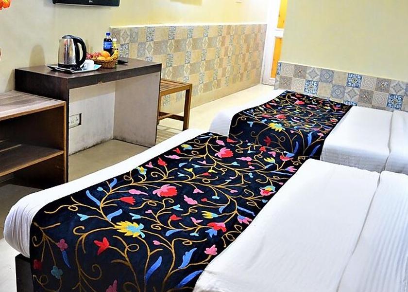 Jammu and Kashmir Srinagar Room