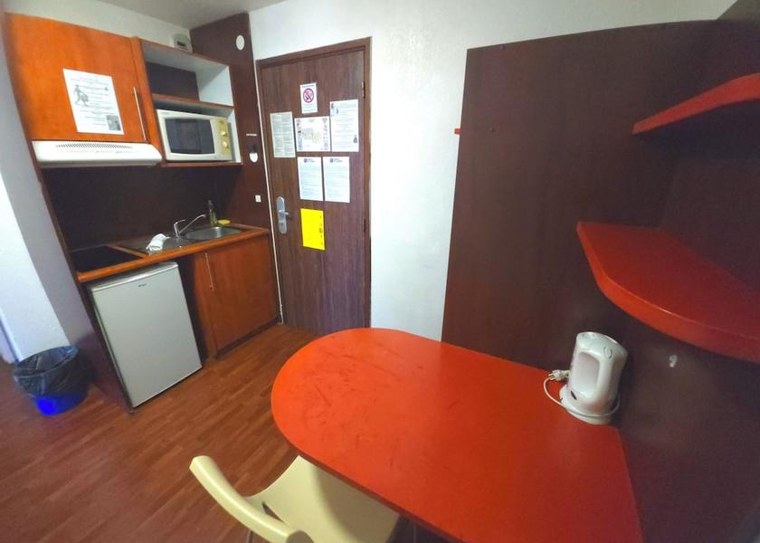 Auvergne-Rhone-Alpes Gaillard Kitchen