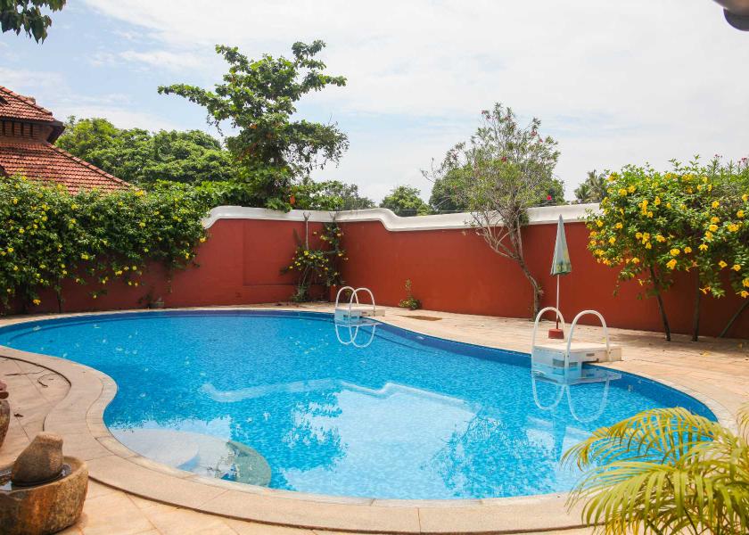Kerala Alleppey Pool