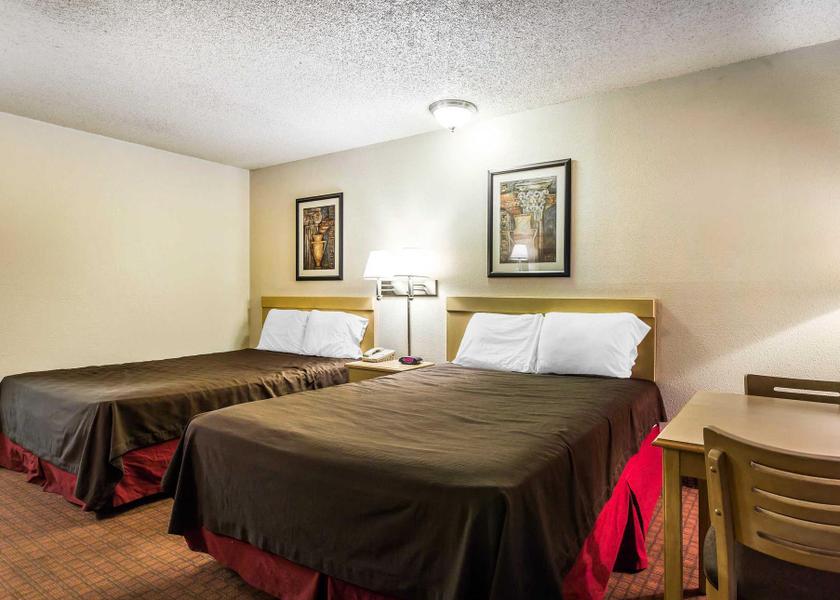 California Ontario 2 Queen Beds, Nonsmoking