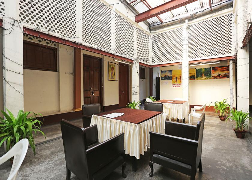West Bengal Kolkata Food & Dining
