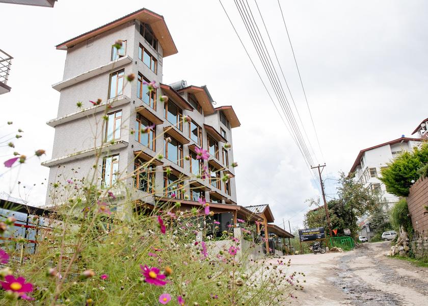 Himachal Pradesh Manali Hotel Exterior