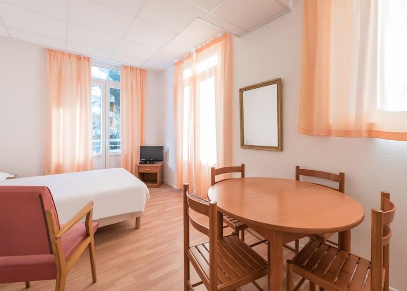 Occitanie Capvern Room