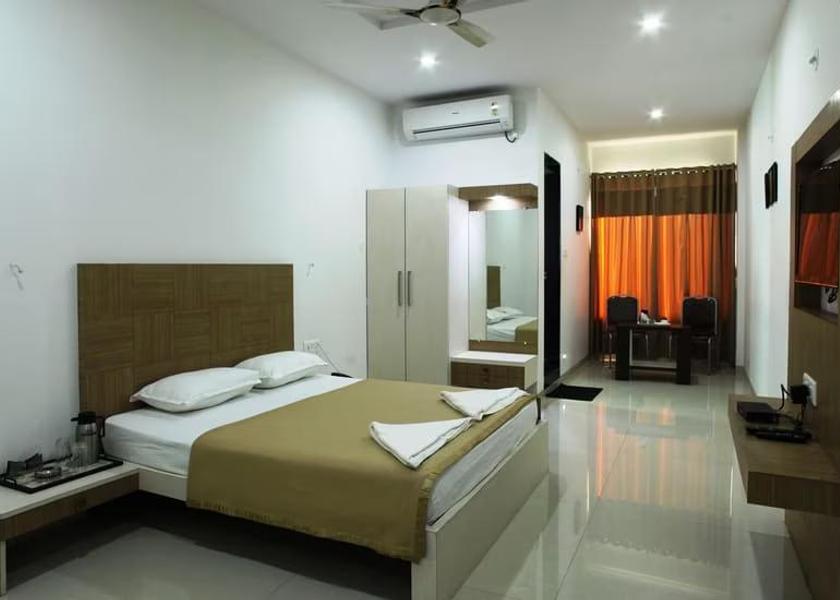 Maharashtra Nashik Deluxe AC
