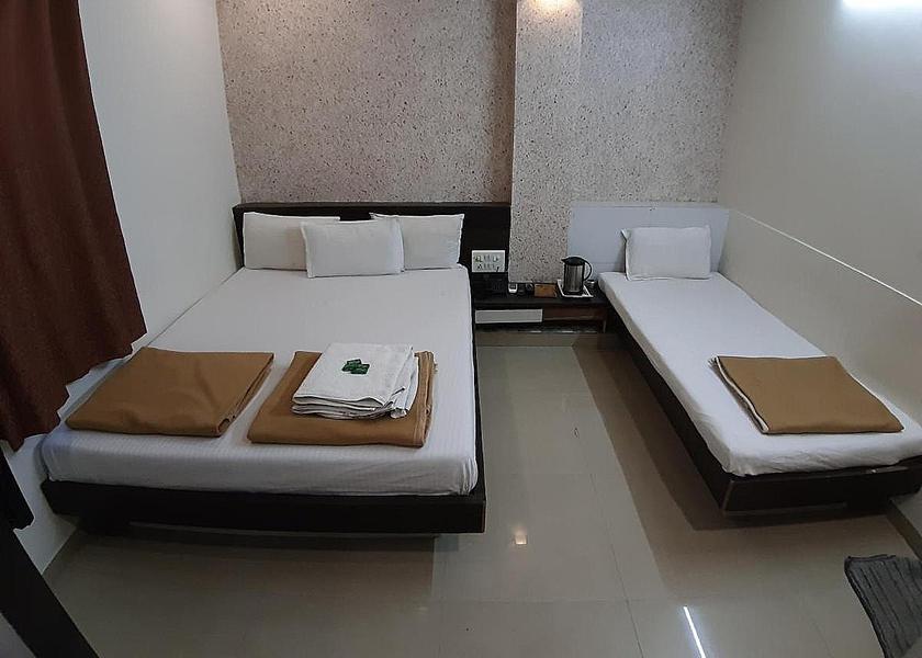 Gujarat Ahmedabad Deluxe Triple Room