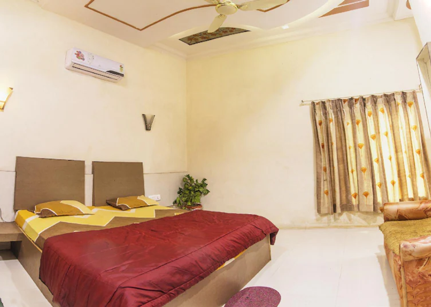 Maharashtra Chikhaldara Deluxe Room