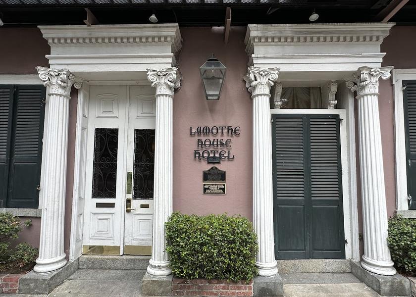Louisiana New Orleans Front of property