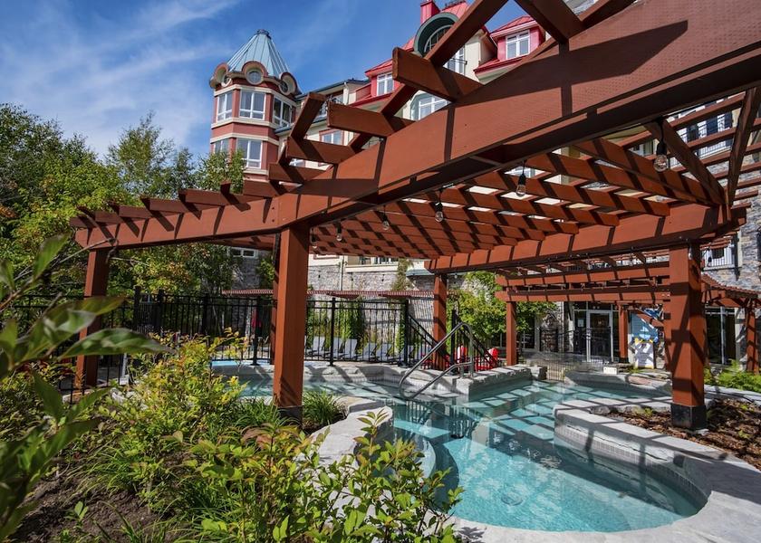 Quebec Mont-Tremblant Outdoor spa tub