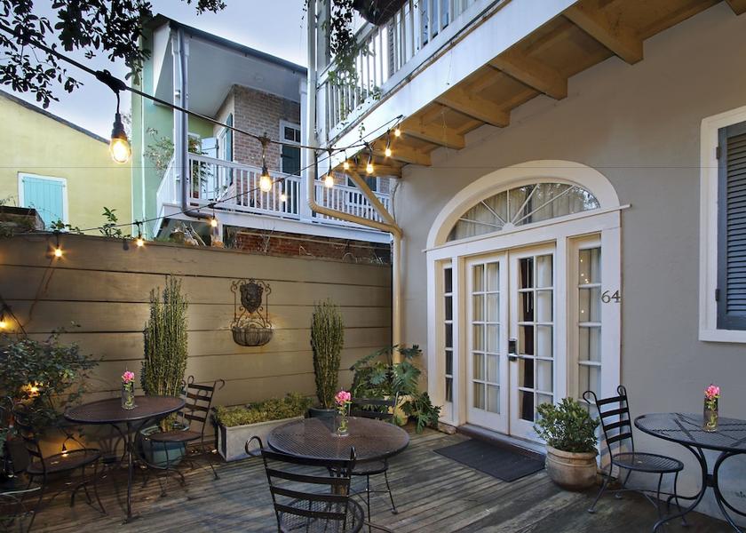 Louisiana New Orleans Courtyard