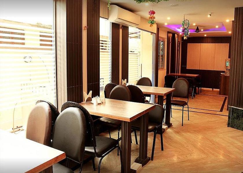West Bengal Kolkata Food & Dining