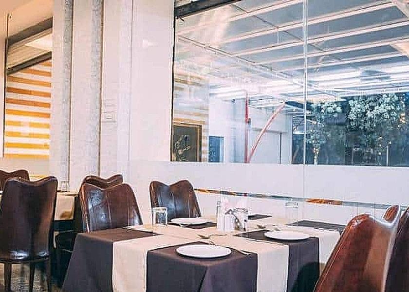 Madhya Pradesh Bhopal Food & Dining