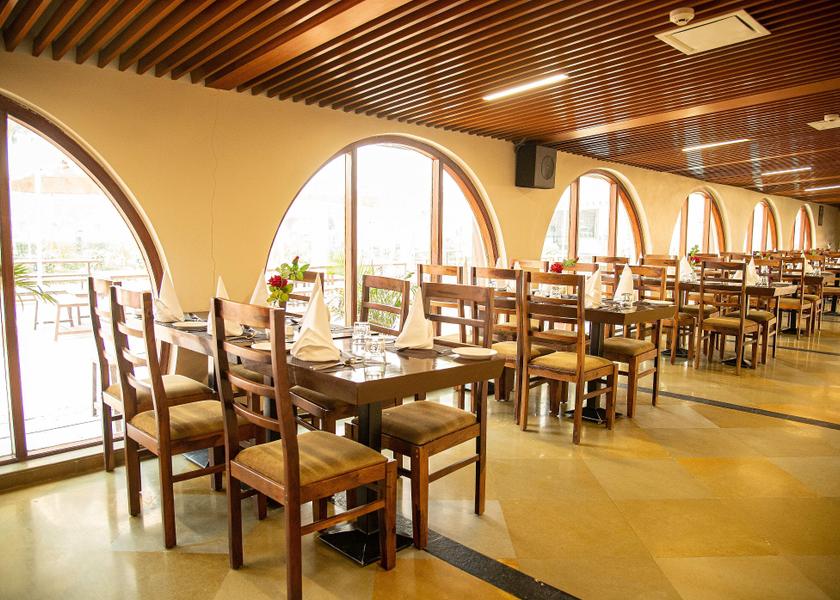 Uttar Pradesh Varanasi Food & Dining