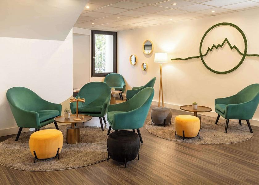 Auvergne-Rhône-Alpes Voiron Lobby lounge