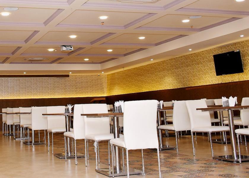 Uttar Pradesh Lucknow Food & Dining
