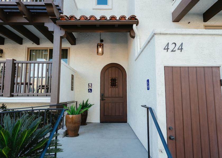 California Santa Barbara Entrance