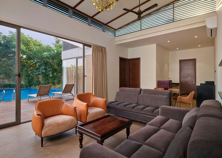 Three-Bedroom Villa - Living Room - Dining Table