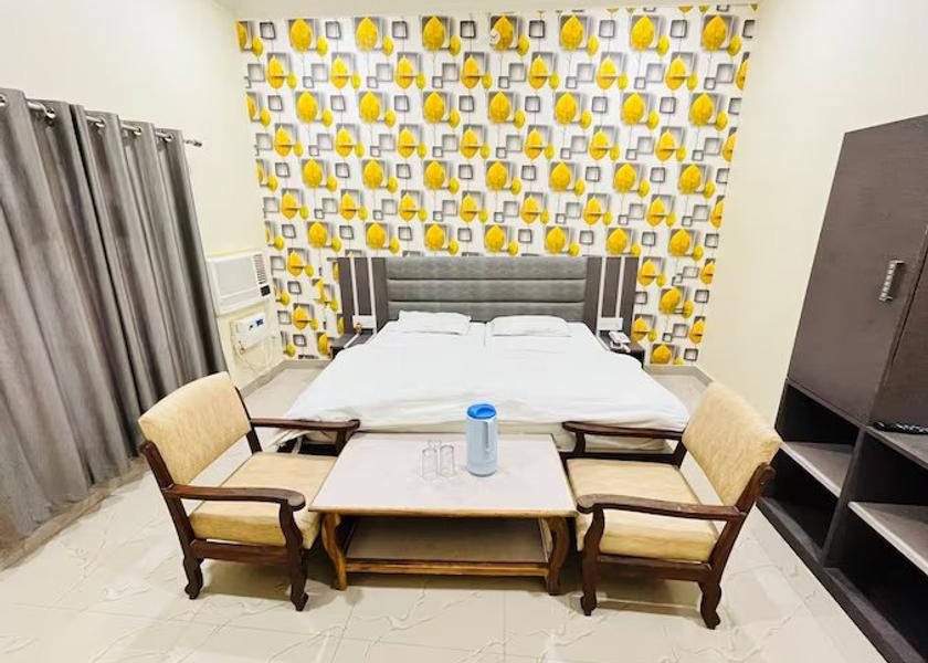 Uttar Pradesh Ayodhya Deluxe AC Room