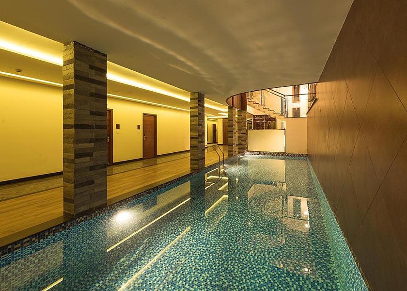 Kerala Munnar Pool