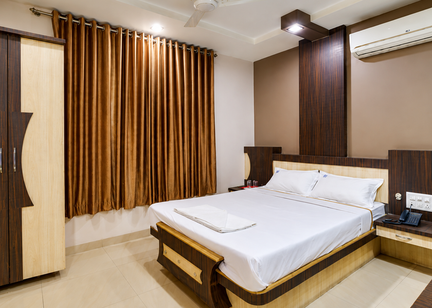 Maharashtra Sangli Deluxe Room Ac