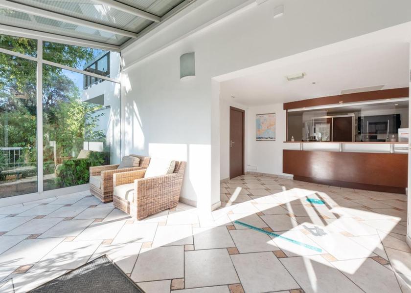 Provence - Alpes - Cote d'Azur Antibes facilities