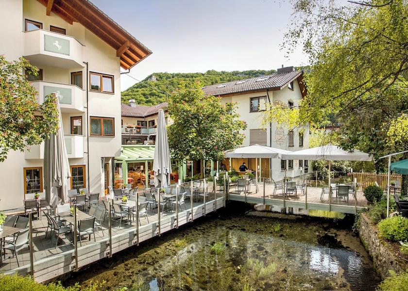 Baden-Württemberg Lichtenstein Sundeck