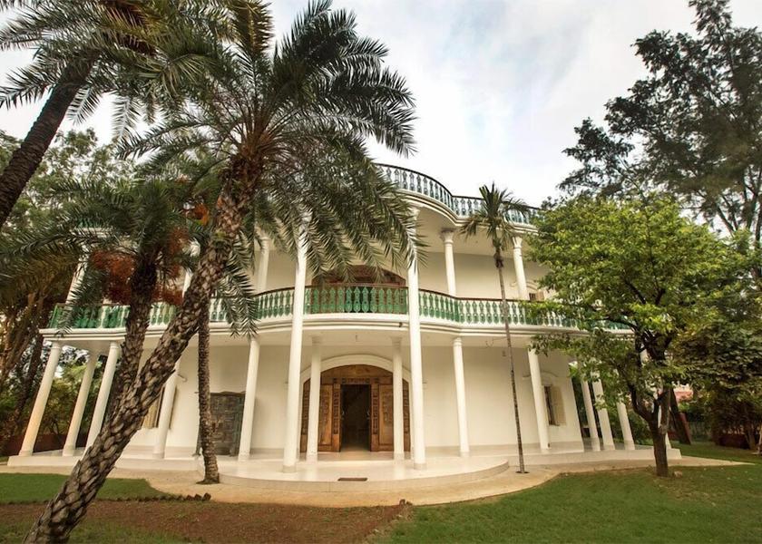 West Bengal Bolpur Exterior Detail