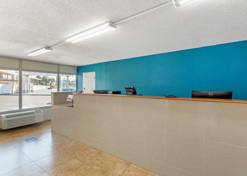 Florida Orange Park Lobby