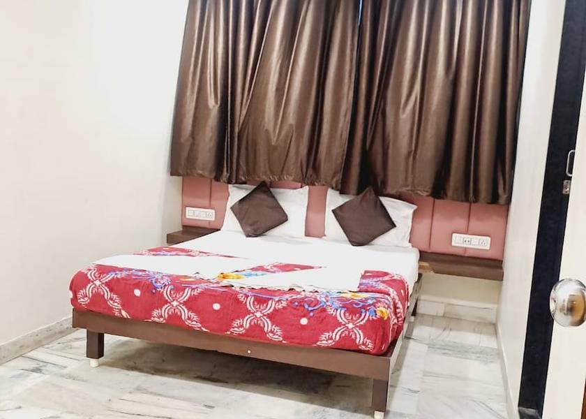 Gujarat Surat Deluxe Non AC Room