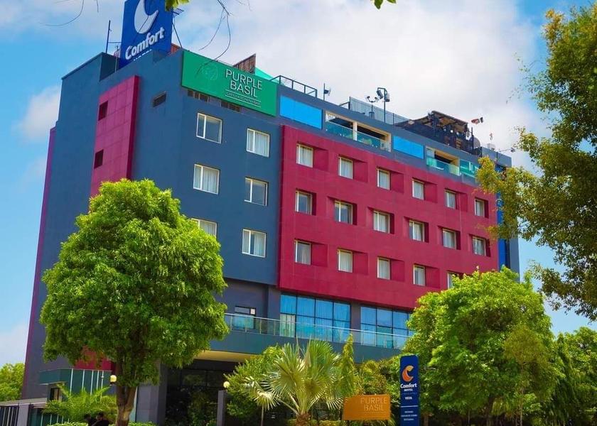 Uttar Pradesh Lucknow Hotel Exterior