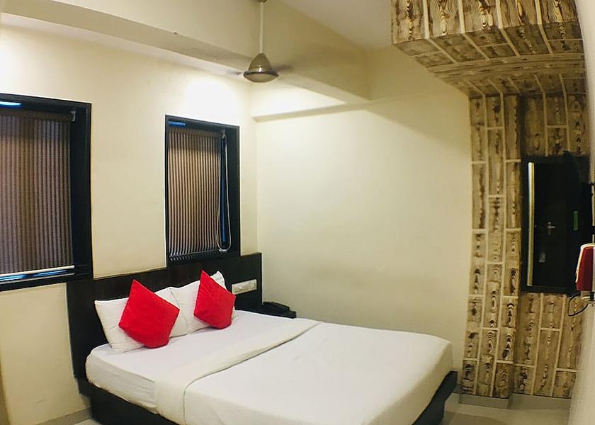 Maharashtra Mumbai Classic Room