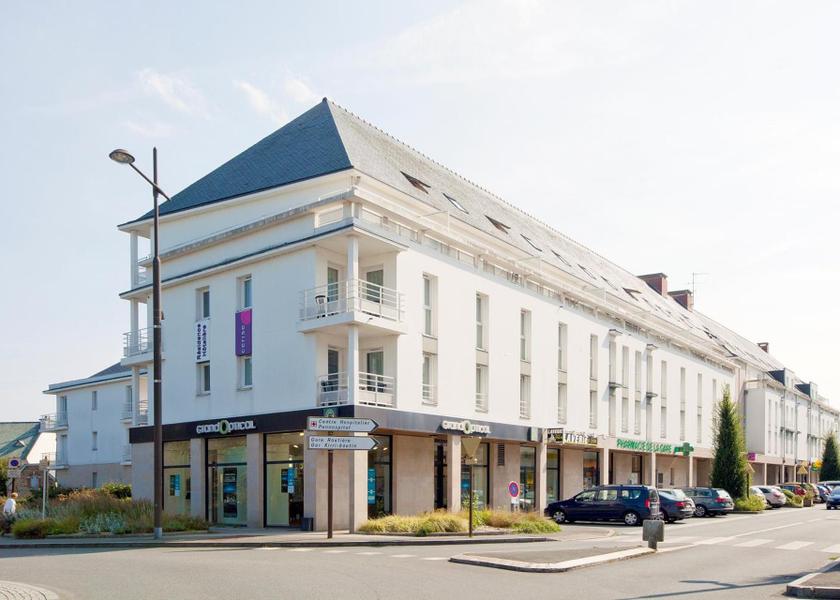 Brittany Lannion Hotel Exterior