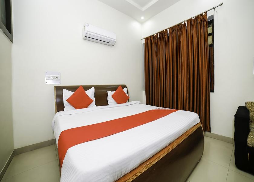 Uttar Pradesh Jhansi Room