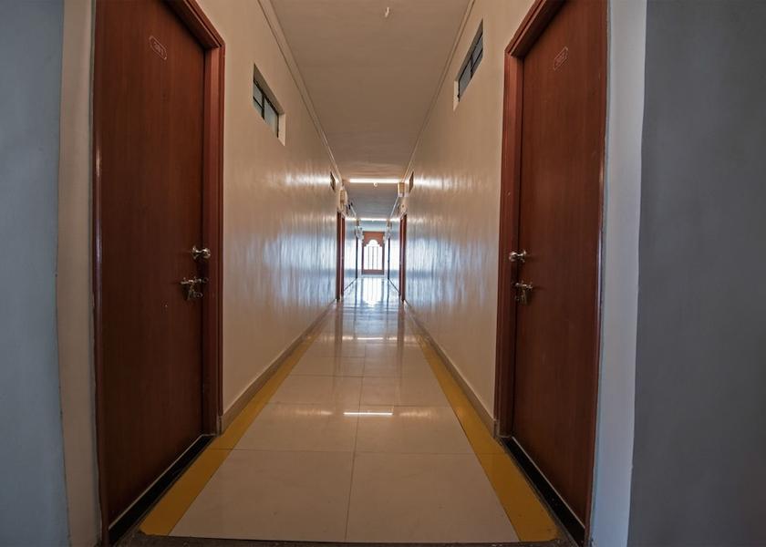 Maharashtra Pune Interior entrance