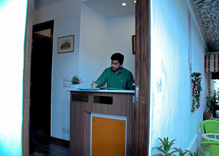 Delhi Delhi Public Areas