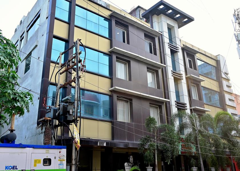 Uttar Pradesh Prayagraj Hotel Exterior
