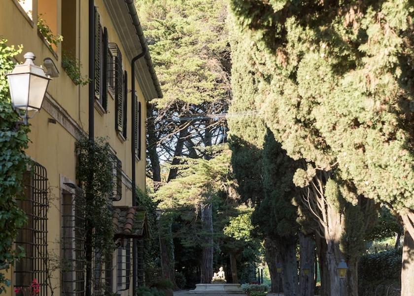 Tuscany Sassetta Facade
