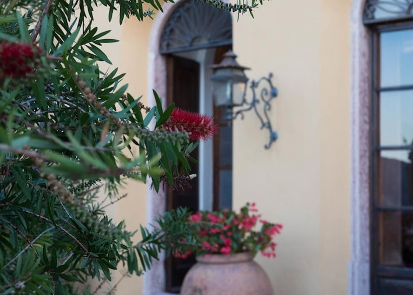Tuscany Sassetta Entrance