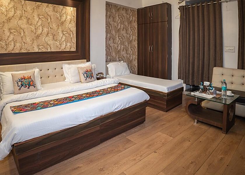 Rajasthan Jodhpur Deluxe room with lots Amenities