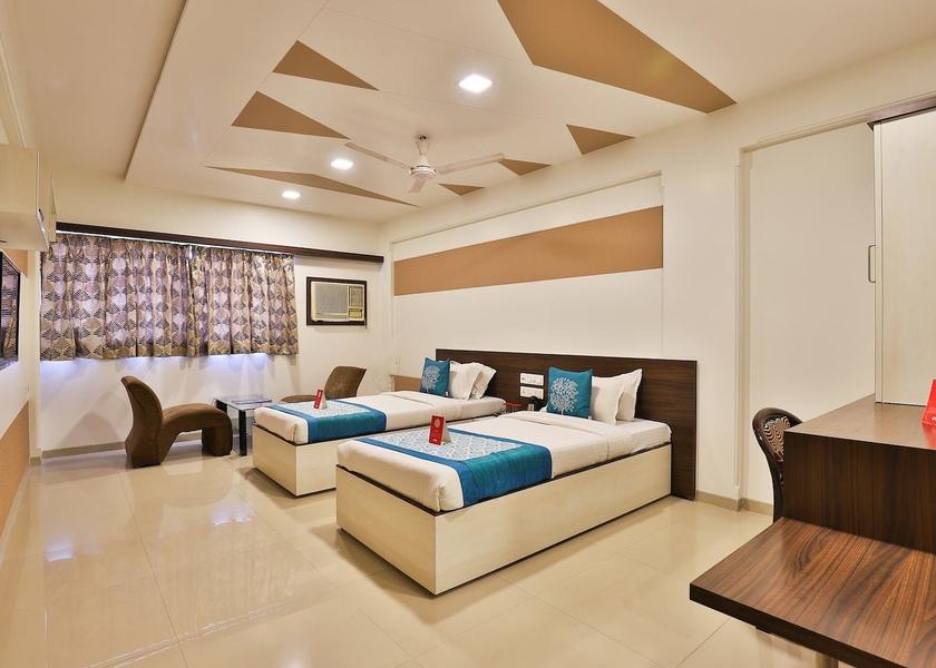 Gujarat Surat Standard Room (Twin Bed)