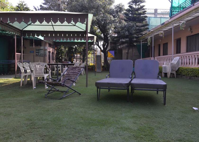 Rajasthan Mount Abu Sitting Area
