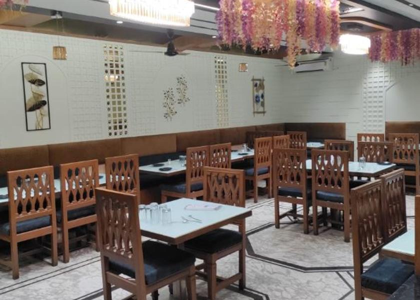Maharashtra Akola Food & Dining