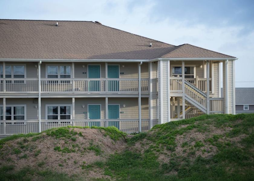 North Carolina Atlantic Beach Property grounds