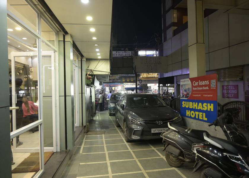 Uttar Pradesh Prayagraj Hotel Exterior