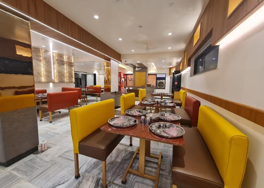 Maharashtra Jalgaon Food & Dining